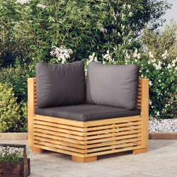 Narożne siedzisko ogrodowe z szarymi poduszkami, drewno tekowe