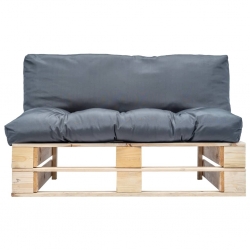 Sofa ogrodowa z palet z szarymi poduszkami, sosna