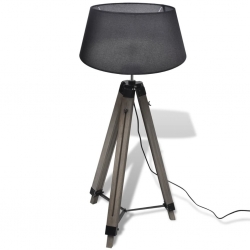 Drewniana lampa podłogowa z czarnym kloszem z materiału