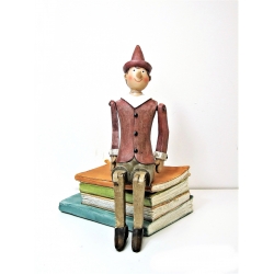 Figurka Pinokio siedzący M