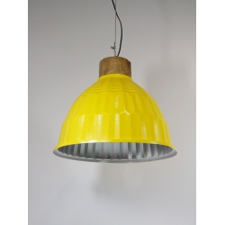 Lampa wisząca metalowa z drewnianym trzonem Żółta