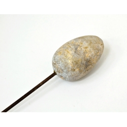 Jajo drewniane dekoracja na metalu 8cm