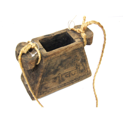 Vintage pojemnik z drewna naczynie na olej/latarnia